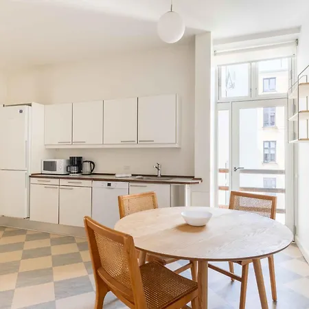 Large In By Tivoli Gardens Copenhague