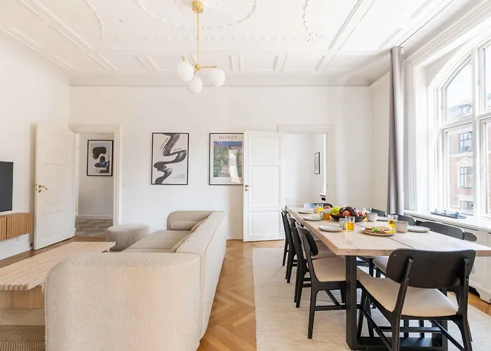 Daire Large In By Tivoli Gardens Kopenhag